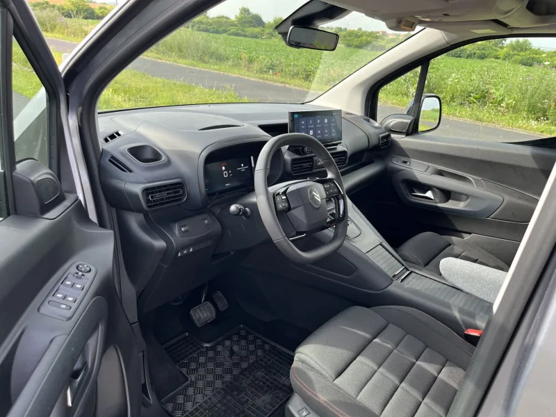 Test Citroën Berlingo MAX 1.5 BlueHDi 130 EAT8 (2024)