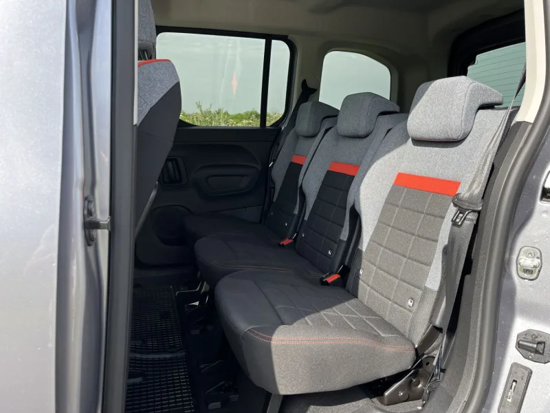 Test Citroën Berlingo MAX 1.5 BlueHDi 130 EAT8 (2024)