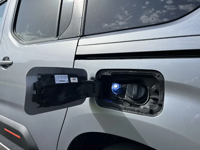 Test Citroën Berlingo MAX 1.5 BlueHDi 130 EAT8 (2024)