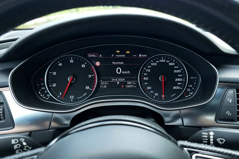 Test ojetiny Audi A7 Sportback 2,8 FSI quattro S tronic (2011)