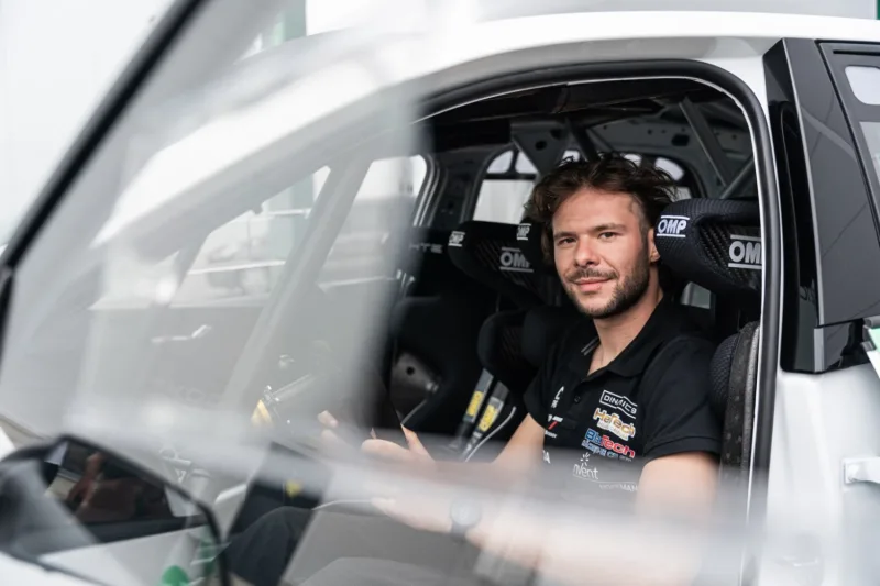 Andrei Gîrtofan ve své nové závodní Škodě Fabia RS Rally2