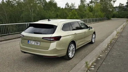 Test Škoda Superb Combi 2,0 TDI 110 kW DSG | 2024