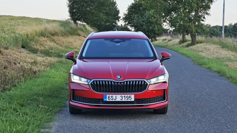 Test Škoda Superb Combi 1.5 TSI DSG | 2024