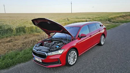 Test Škoda Superb Combi 1.5 TSI DSG | 2024