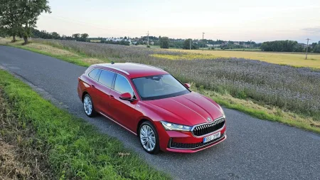 Test Škoda Superb Combi 1.5 TSI DSG | 2024