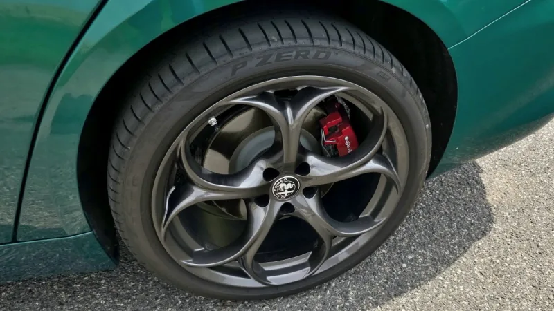 Test Alfa Romeo Giulia Tributo Italiano 2.2 JTDm 210k AT8 Q4 | 2024