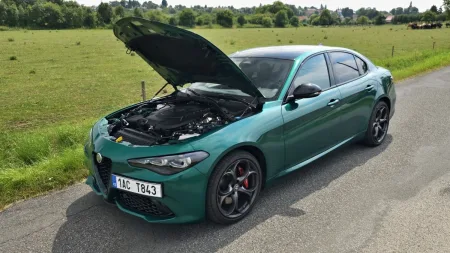 Test Alfa Romeo Giulia Tributo Italiano 2.2 JTDm 210k AT8 Q4 | 2024