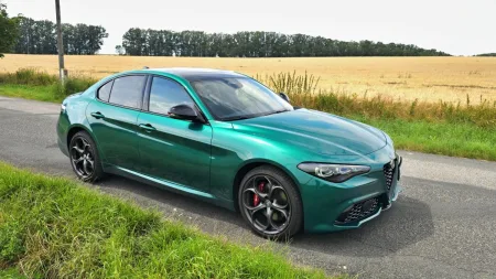 Test Alfa Romeo Giulia Tributo Italiano 2.2 JTDm 210k AT8 Q4 | 2024