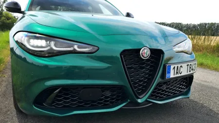 Test Alfa Romeo Giulia Tributo Italiano 2.2 JTDm 210k AT8 Q4 | 2024