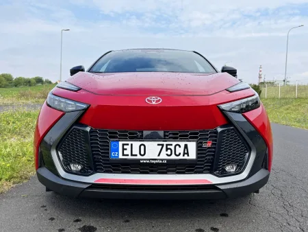 Test Toyota C-HR GR Sport 2.0 PHEV | plug-in hybrid | 2024