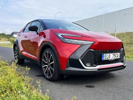 Test Toyota C-HR GR Sport 2.0 PHEV | plug-in hybrid | 2024