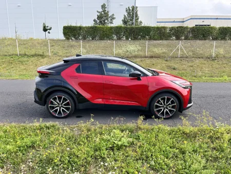 Test Toyota C-HR GR Sport 2.0 PHEV | plug-in hybrid | 2024