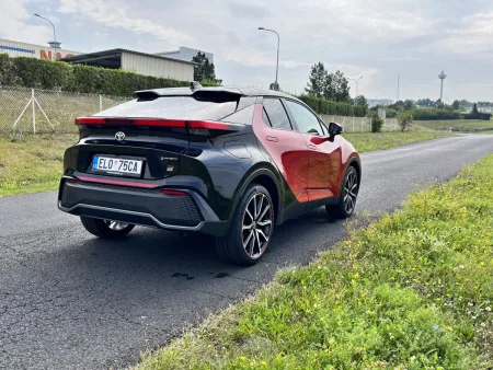 Test Toyota C-HR GR Sport 2.0 PHEV | plug-in hybrid | 2024