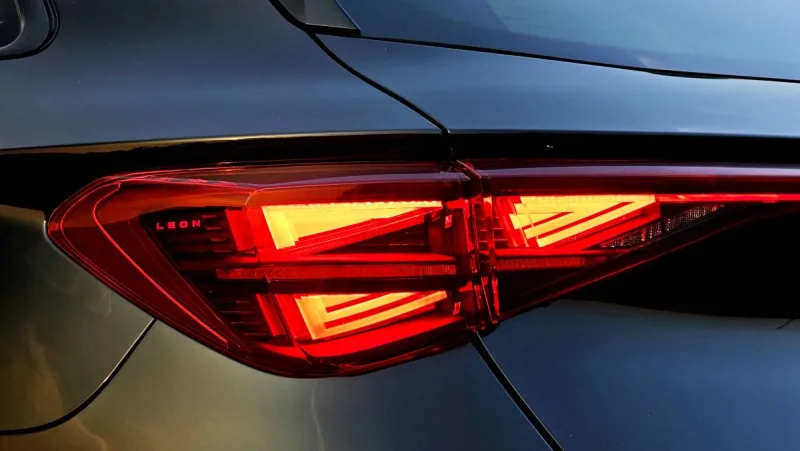 Test CUPRA Leon Sportstourer 1.5 eTSI DSG | 2024