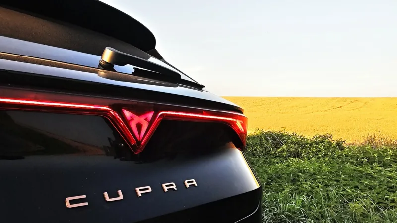 Test CUPRA Leon Sportstourer 1.5 eTSI DSG | 2024