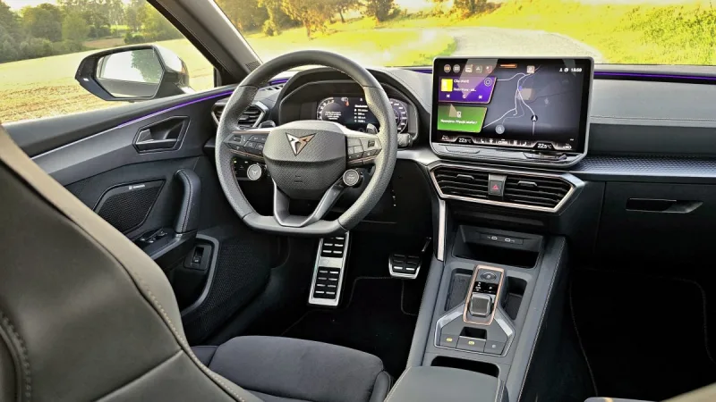 Test CUPRA Leon Sportstourer 1.5 eTSI DSG | 2024