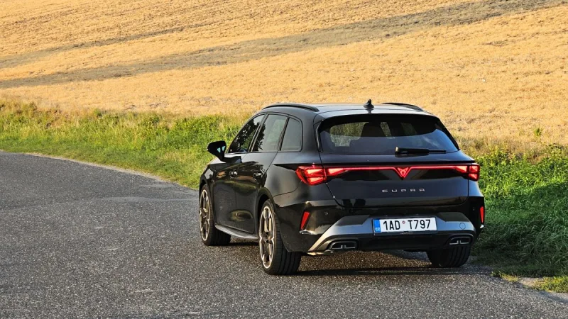 Test CUPRA Leon Sportstourer 1.5 eTSI DSG | 2024