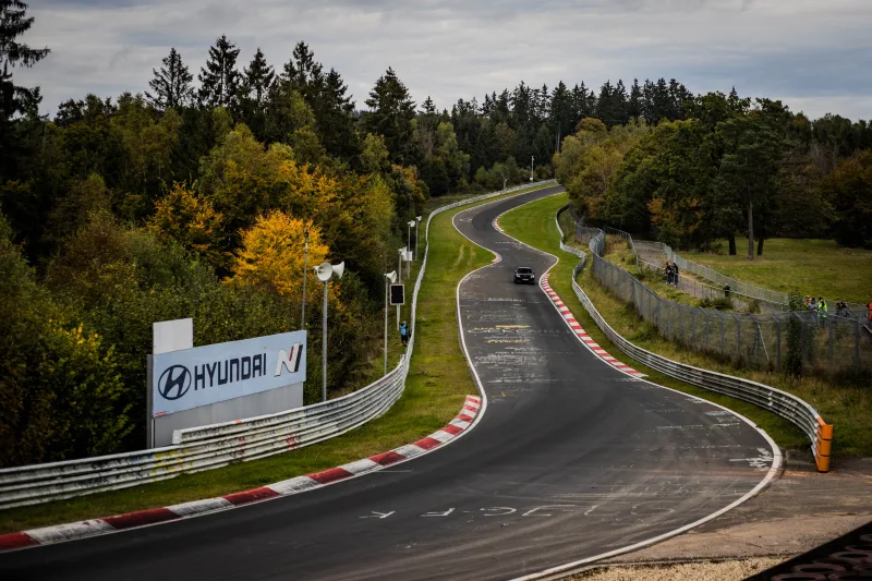 CUPRA Formentor VZ | facelift | na dráze Severní smyčky okruhu Nürburgring | foto: Hugo Kottás