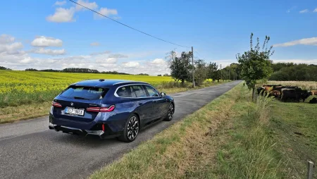 Test BMW i5 Touring eDrive40 | elektromobil | 2024