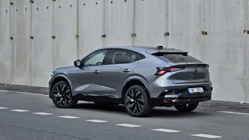 Test Renault Rafale E-Tech full hybrid 200 | 2024