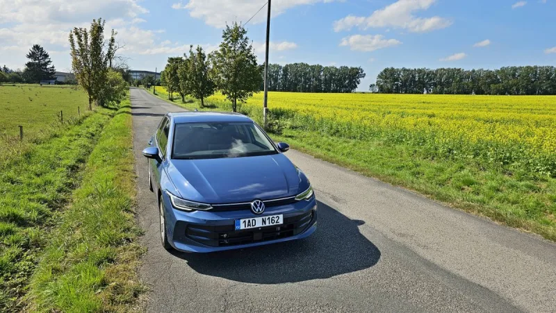 Test Volkswagen Golf People 1.5 TSI 85 kW | 2024
