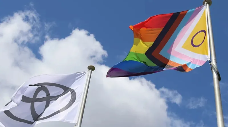 Toyota řadí zpátečku v podpoře LGBTQ aktivit. Důvodem je přílišné zpolitizování tohoto tématu