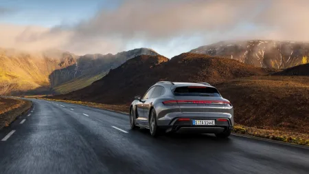 Porsche Taycan GTS Sport Turismo | 2025