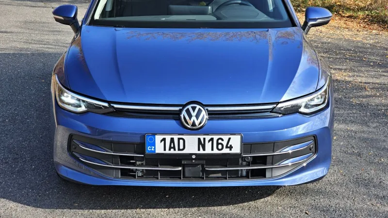 Test Volkswagen Golf Variant 1,5 eTSI DSG | 2024