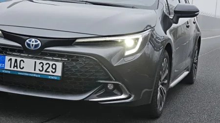 test-toyota_corolla_touring_sports-18_hybrid-8