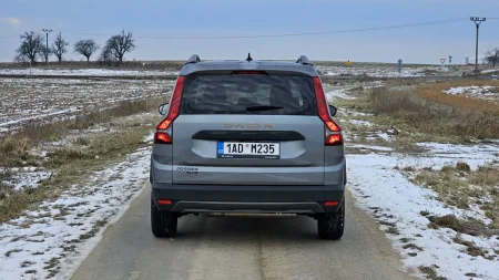 test-dacia-jogger-hybrid-140-2025-5