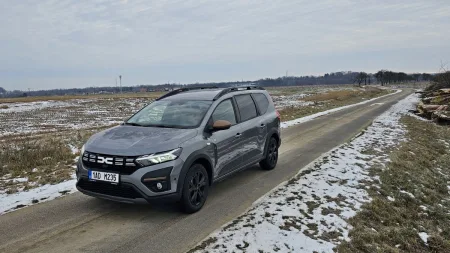 test-dacia-jogger-hybrid-140-2025-7