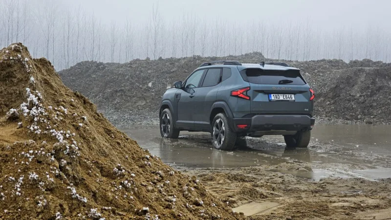 test-dacia-duster-tce-130-4x4-2024-32