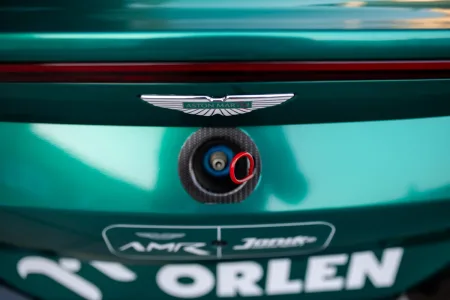 aston_martin_vantage_gt4-janik_motorsport-8