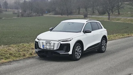 test-audi-q6-e-tron-quattro-elektromobil-2025-3