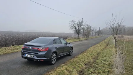 test-renault-megane-grandcoupe-tce-140-edc-2025-6