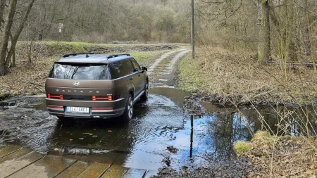 test-hyundai-santa-fe-16-t-gdi-phev-2025-40