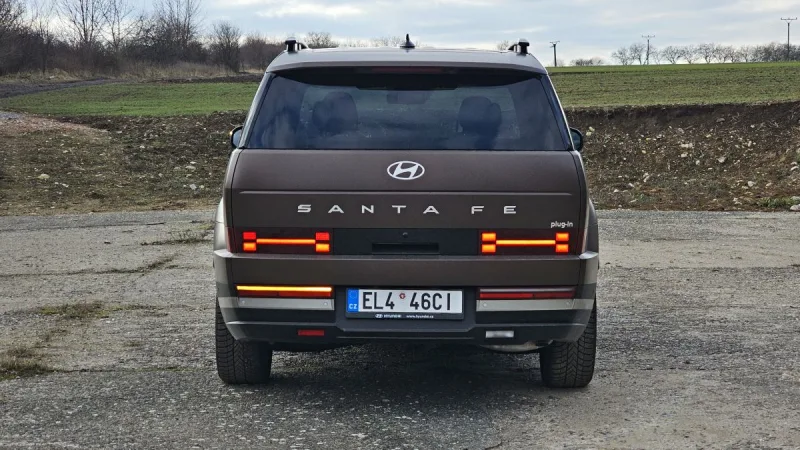 test-hyundai-santa-fe-16-t-gdi-phev-2025-6