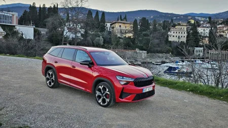 prvni_jizda-2025-skoda_kodiaq_rs-predek