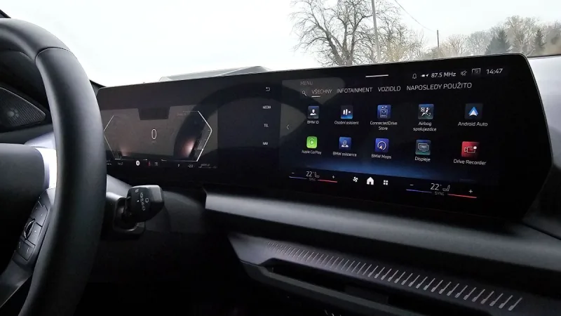 test-bmw-120-2025-18