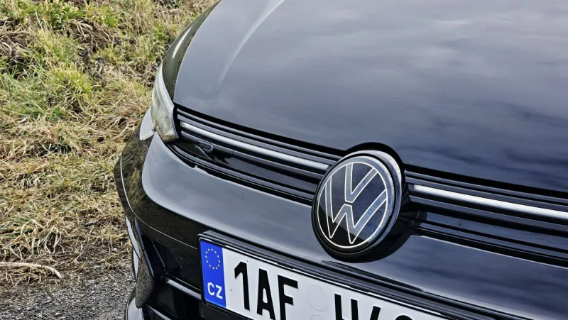 test-volkswagen-golf-r-black-edition-2025-11