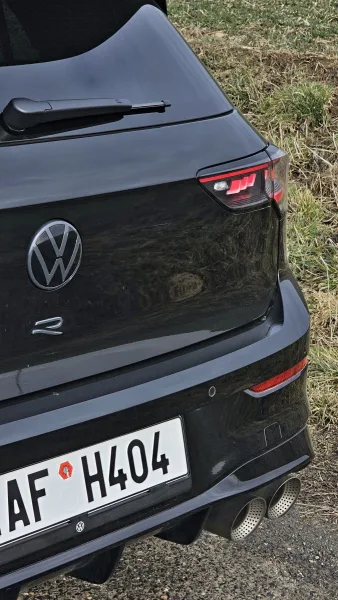 test-volkswagen-golf-r-black-edition-2025-16