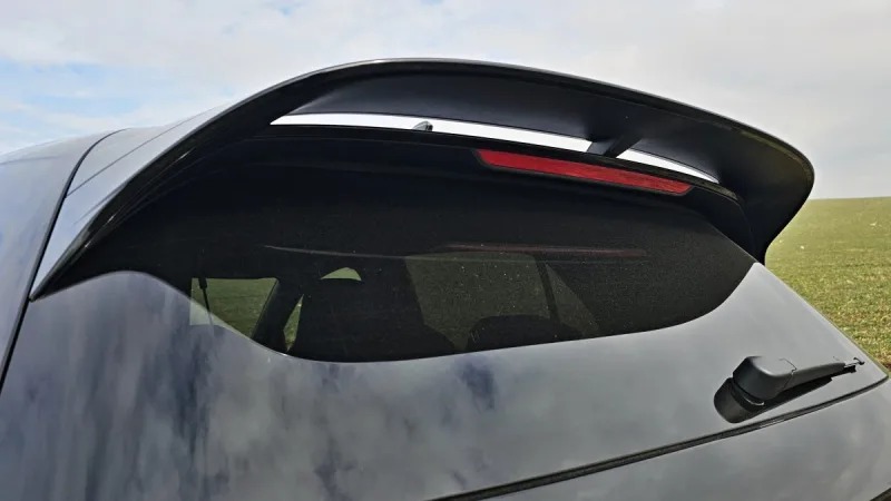 test-volkswagen-golf-r-black-edition-2025-18