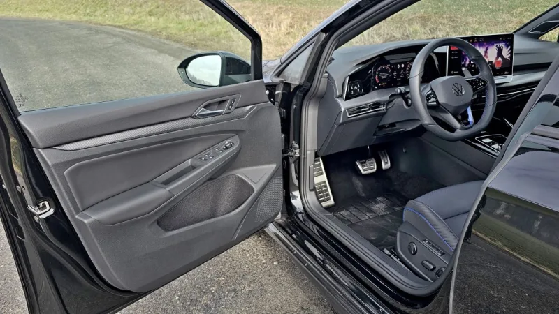 test-volkswagen-golf-r-black-edition-2025-19