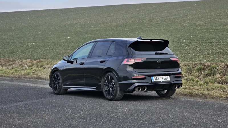 test-volkswagen-golf-r-black-edition-2025-6