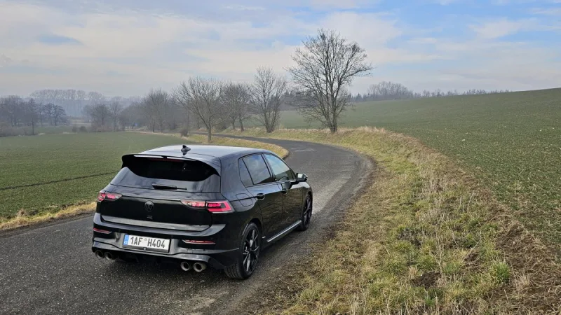 test-volkswagen-golf-r-black-edition-2025-9