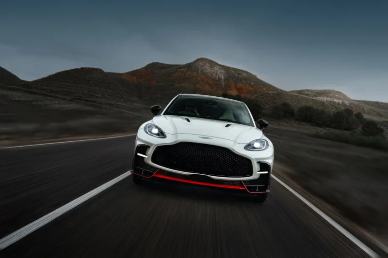 2025-aston_martin_dbx_s-1