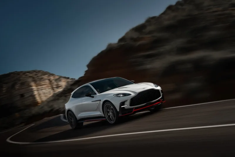 2025-aston_martin_dbx_s-2
