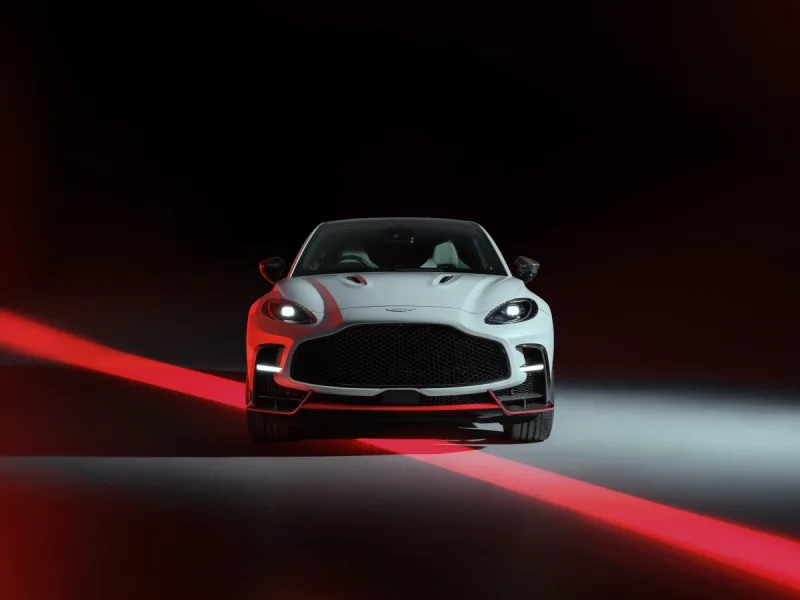 2025-aston_martin_dbx_s-4