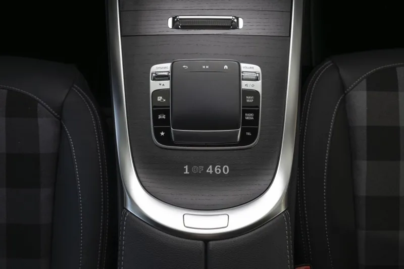 2025-mercedes-benz-tridy-g-edition-stronger-than-the-1980s-limitovana-edice-11
