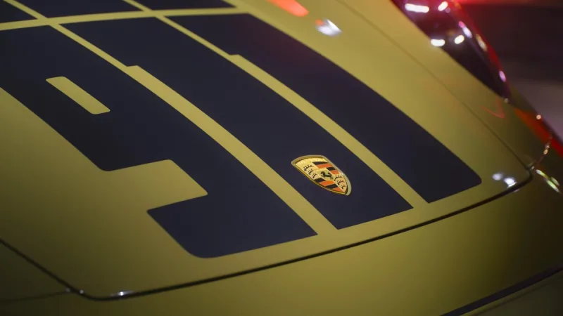 2025-porsche-911-spirit-70-4